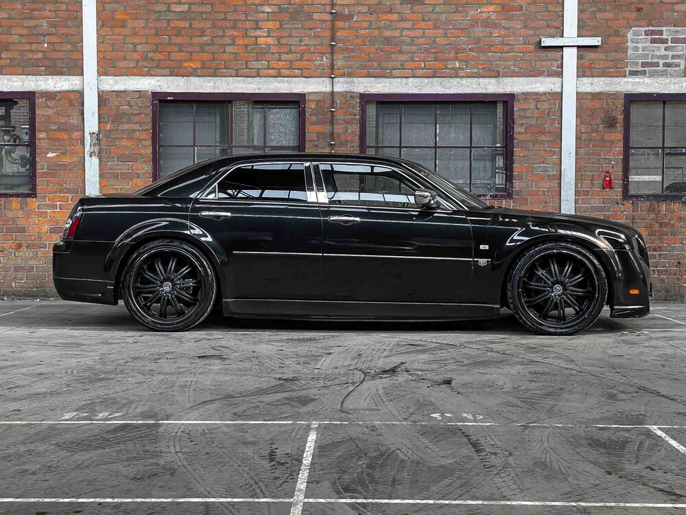 Chrysler 300C HEMI 5.7 V8 340PS 2006 Youngtimer