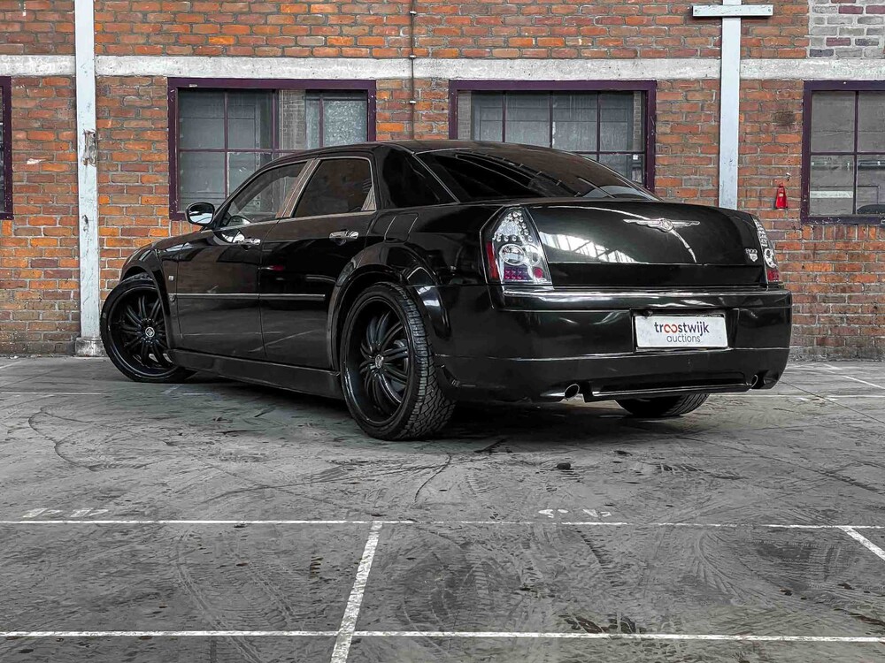 Chrysler 300C HEMI 5.7 V8 340PS 2006 Youngtimer