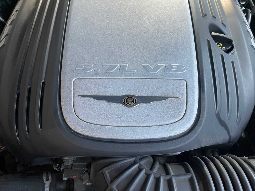 Chrysler 300C HEMI 5.7 V8 340PS 2006 Youngtimer