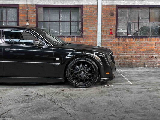 Chrysler 300C HEMI 5.7 V8 340PS 2006 Youngtimer