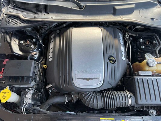 Chrysler 300C HEMI 5.7 V8 340PS 2006 Youngtimer