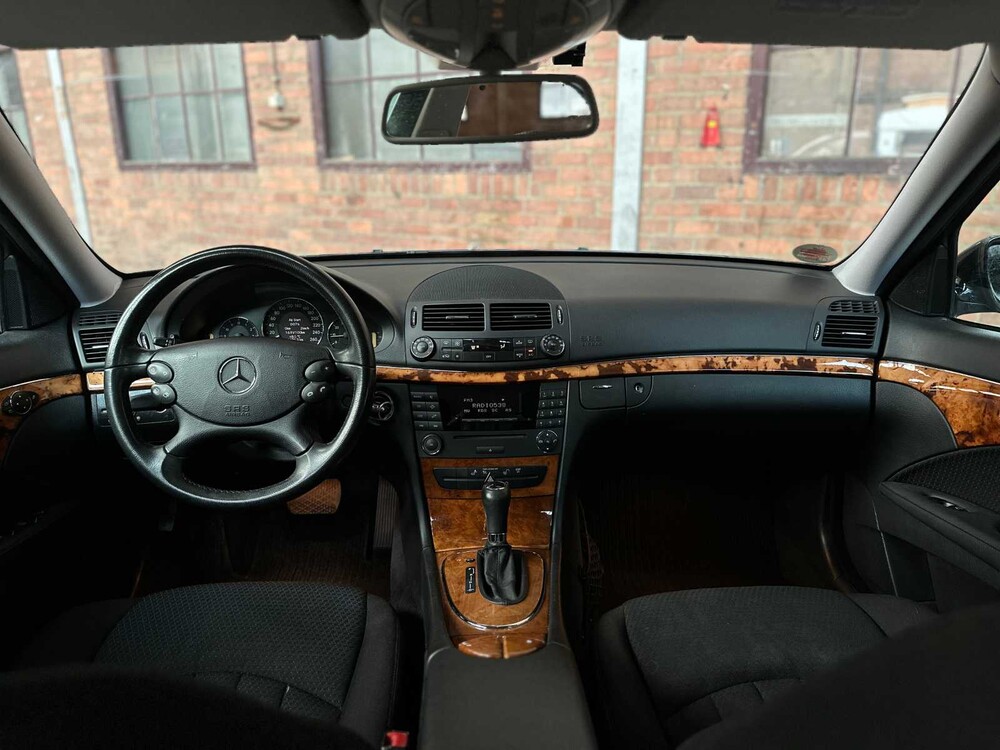 Mercedes-Benz E280 3.0 V6 Classic (Facelift) 231PS 2007 E-Klasse, N-989-RF Youngtimer