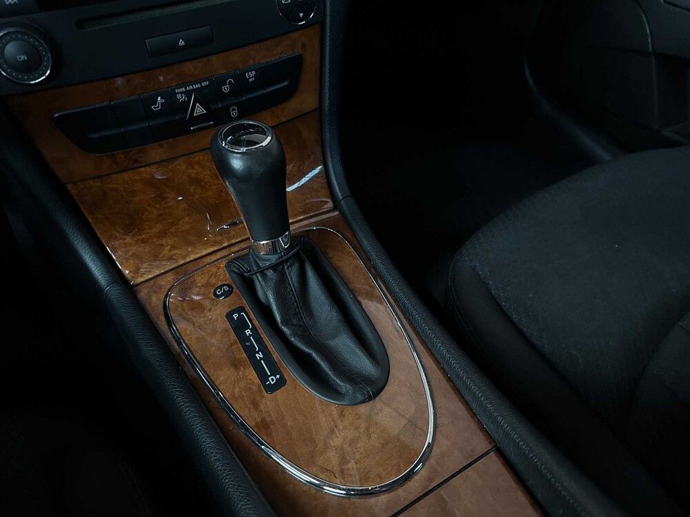 Mercedes-Benz E280 3.0 V6 Classic (Facelift) 231PS 2007 E-Klasse, N-989-RF Youngtimer