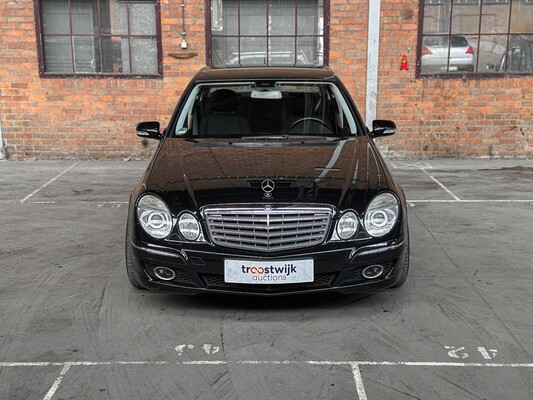 Mercedes-Benz E280 3.0 V6 Classic (Facelift) 231PS 2007 E-Klasse, N-989-RF Youngtimer