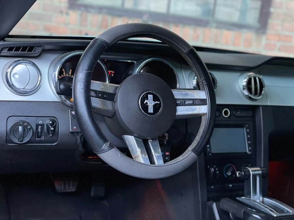 Ford Mustang Cabriolet 4.0 V6 213PS 2008 Youngtimer