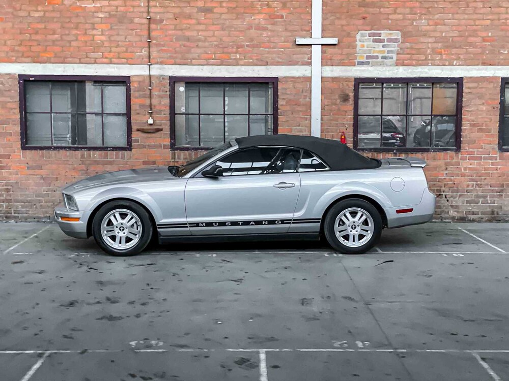 Ford Mustang Cabriolet 4.0 V6 213PS 2008 Youngtimer