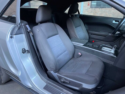 Ford Mustang Cabriolet 4.0 V6 213PS 2008 Youngtimer