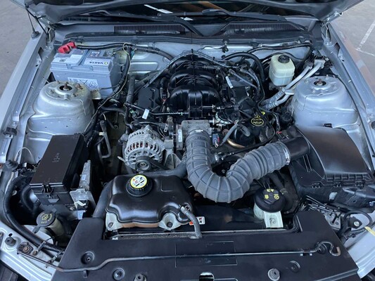Ford Mustang Cabriolet 4.0 V6 213PS 2008 Youngtimer