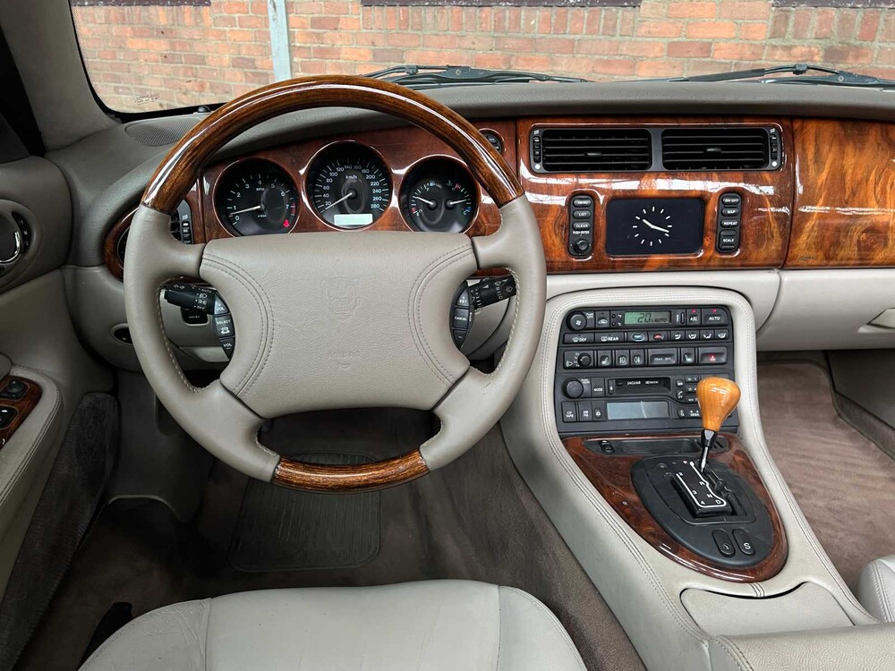 Jaguar XK8 4.0 V8 Cabrio 284PS 1999, 61-DN-PT