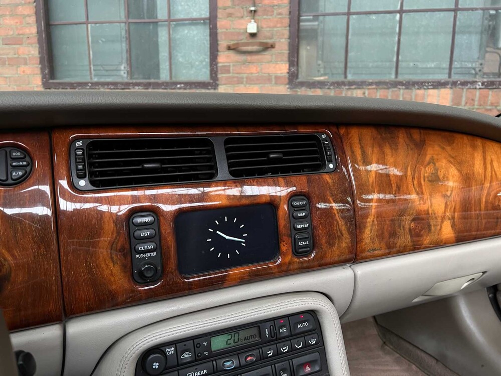 Jaguar XK8 4.0 V8 Cabrio 284PS 1999, 61-DN-PT