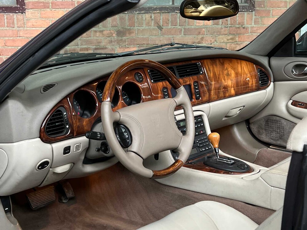 Jaguar XK8 4.0 V8 Cabrio 284PS 1999, 61-DN-PT