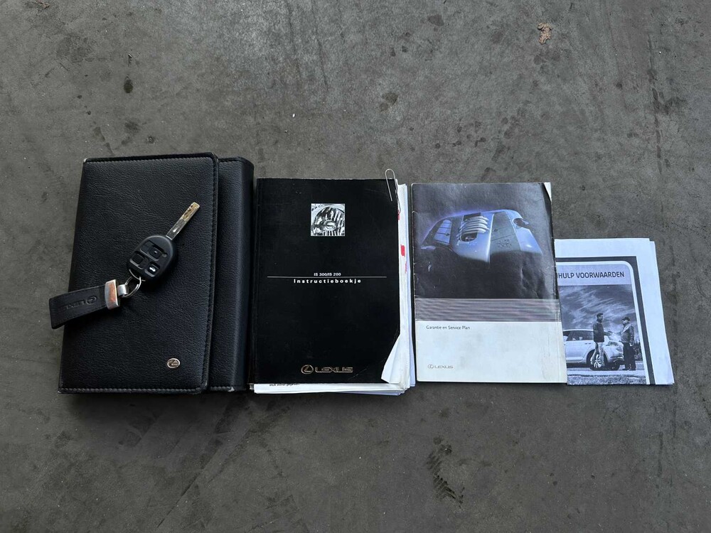 Lexus IS 200 Business 155PS 2004, 58-PF-JB