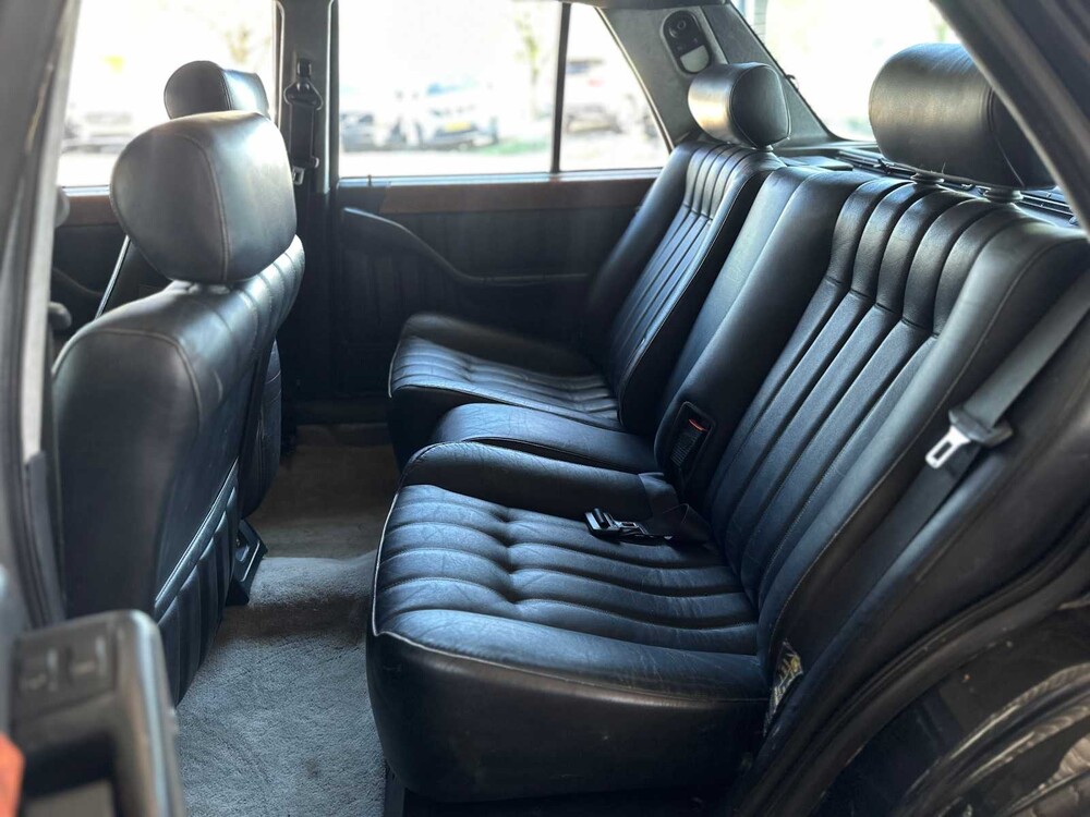 Lancia Theme 3.0 8.32 Ferrari 202PS 1989