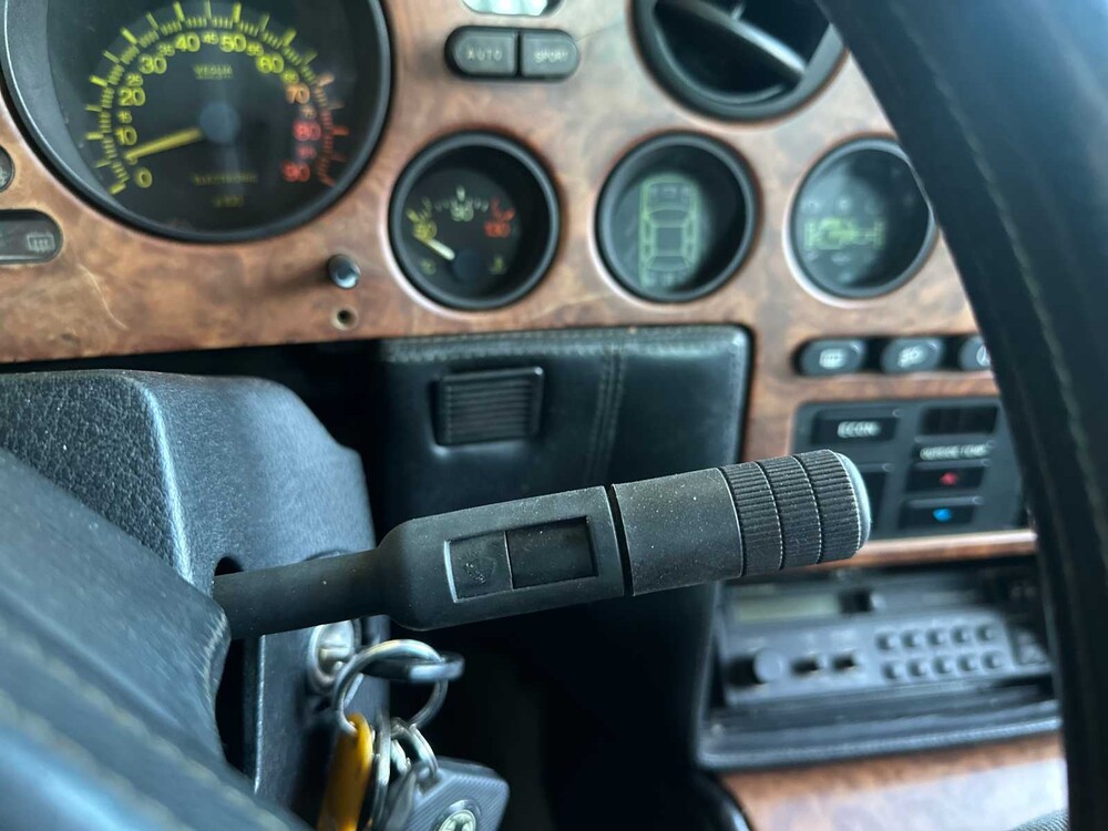 Lancia Theme 3.0 8.32 Ferrari 202PS 1989