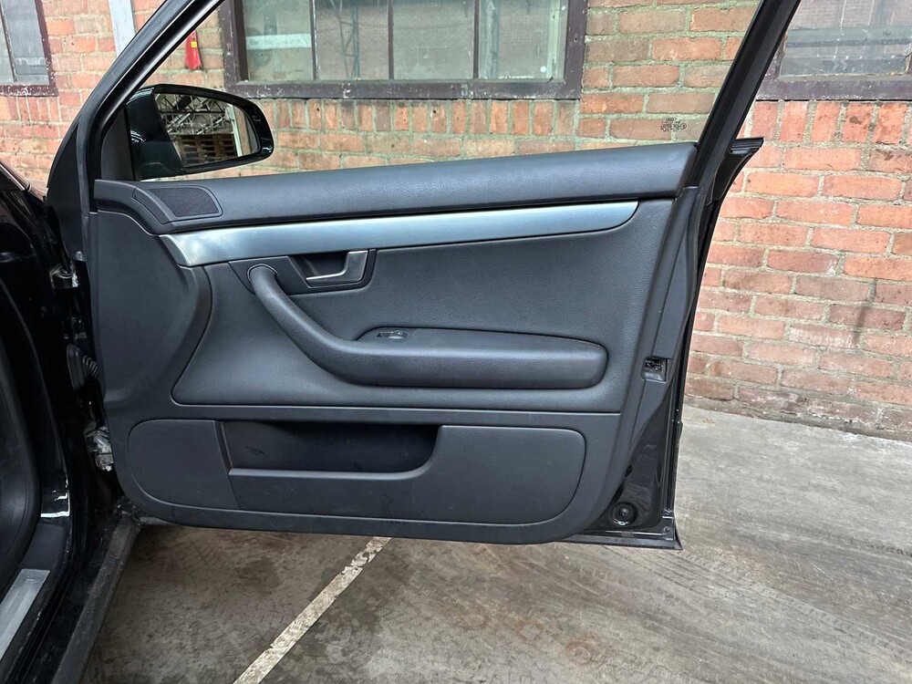 Audi A4 Limousine 3.2 FSI V6 Quattro 256PS 2005, N-609-JR Youngtimer