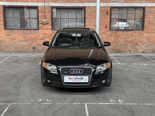 Audi A4 Limousine 3.2 FSI V6 Quattro 256PS 2005, N-609-JR Youngtimer