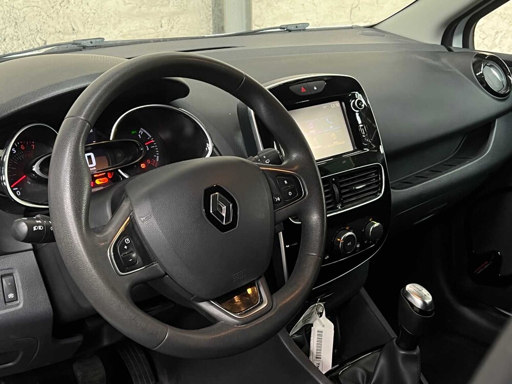 Renault Clio Estate 0.9 TCe Zen 90hp 2018, TN-529-B