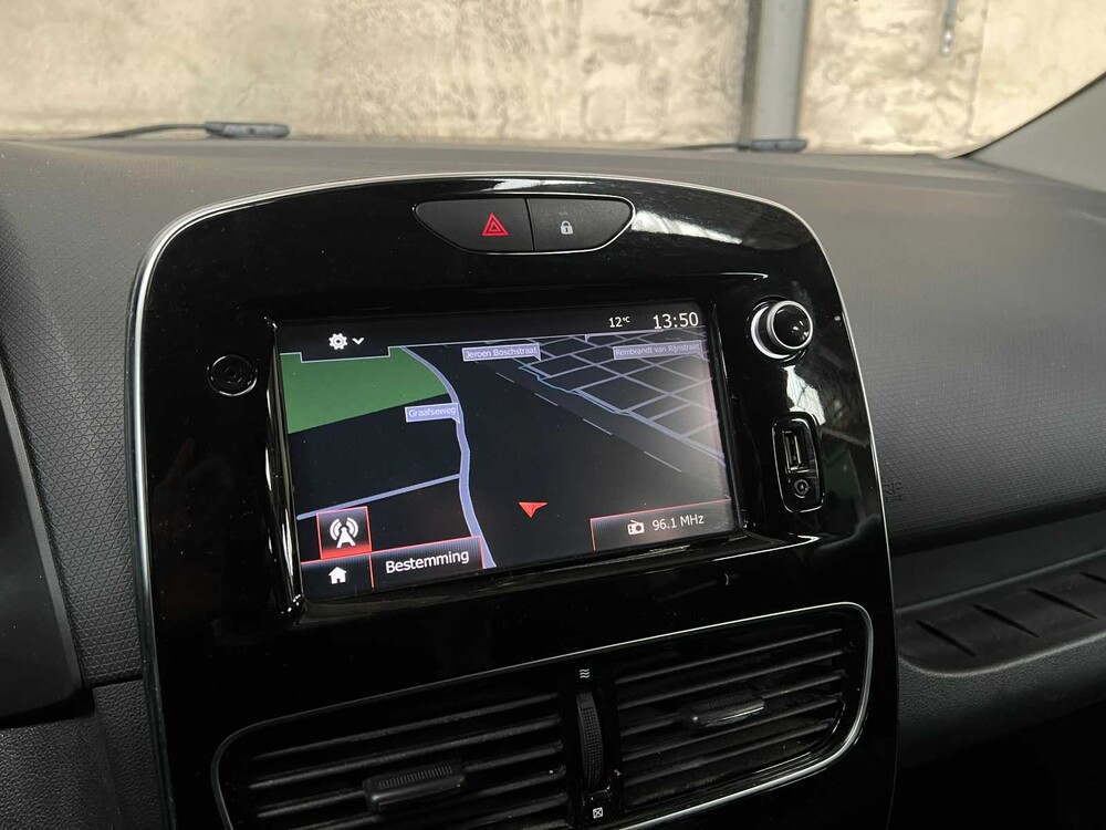 Renault Clio Estate 0.9 TCe Zen 90hp 2018, TN-529-B