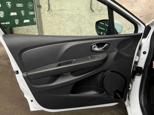 Renault Clio Kombi 0.9 TCe Zen 90PS 2018, TN-529-B