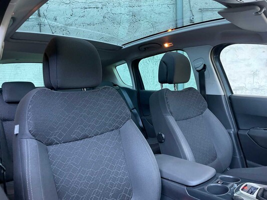 Peugeot 3008 1.2 PureTech Allure 131PS 2016, K-496-HJ