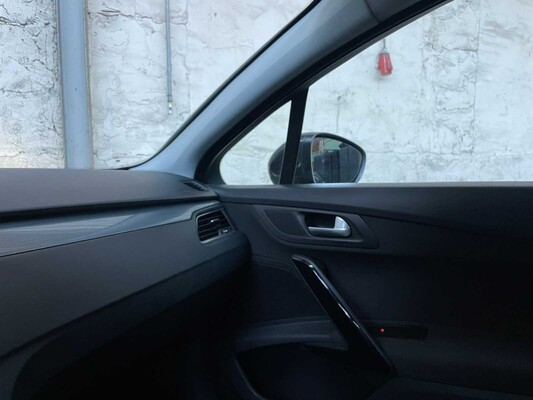 Peugeot 508 SW 1.6 THP Active 156PS 2013, 76-ZVR-6