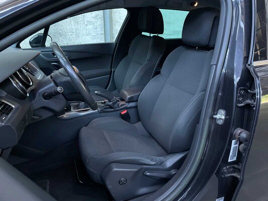 Peugeot 508 SW 1.6 THP Active 156PS 2013, 76-ZVR-6