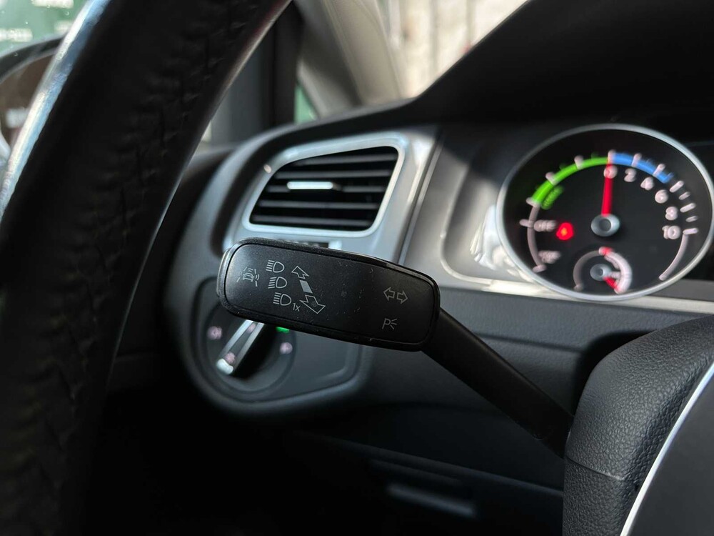 Volkswagen e-Golf 136PS 2014, R-252-BJ