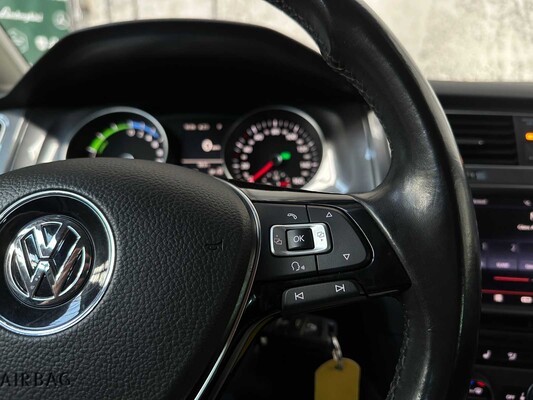 Volkswagen e-Golf 136PS 2014, R-252-BJ