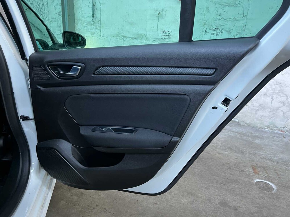 Renault Mégane Kombi 1.3 TCe Limited 140PS 2020, H-053-TB