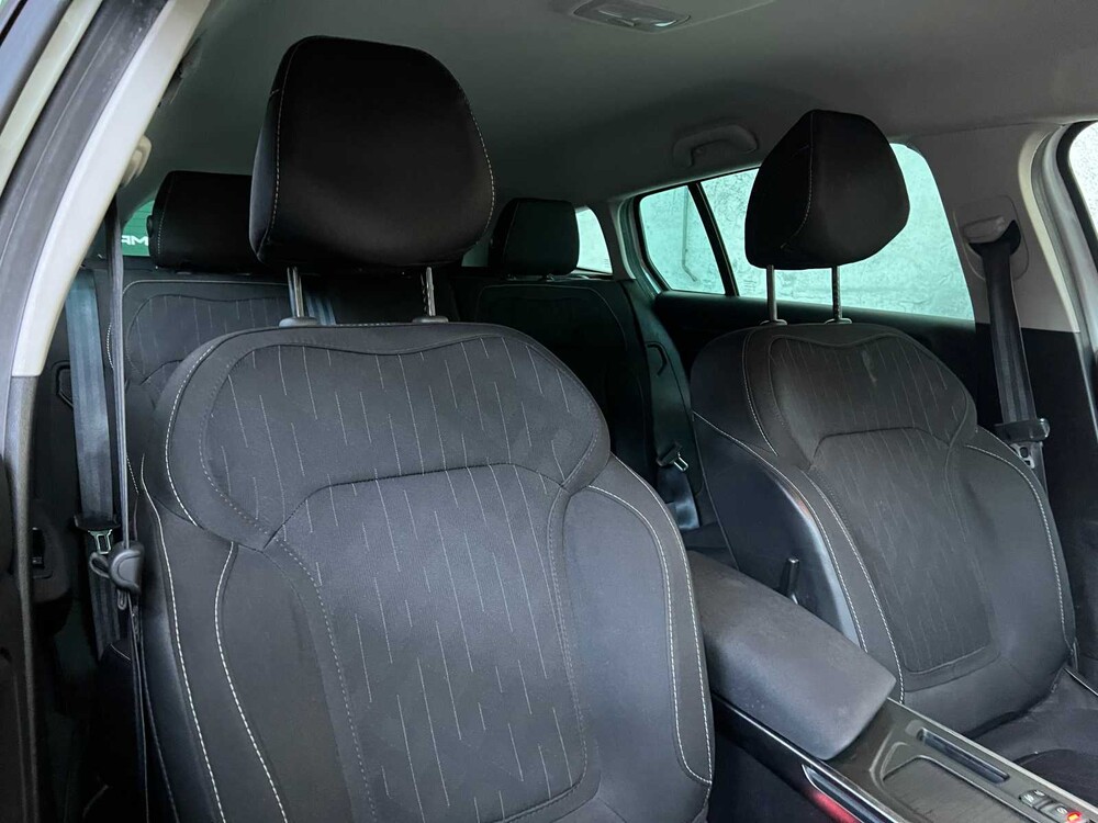 Renault Mégane Estate 1.3 TCe Limited 140hp 2020, H-053-TB