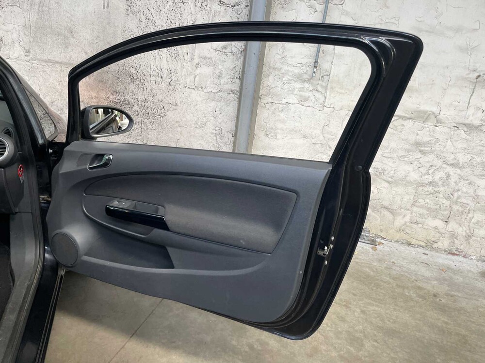 Opel Corsa 1.2 EcoF. CL.Ed. LPG 86PS 2011, 96-SKT-9