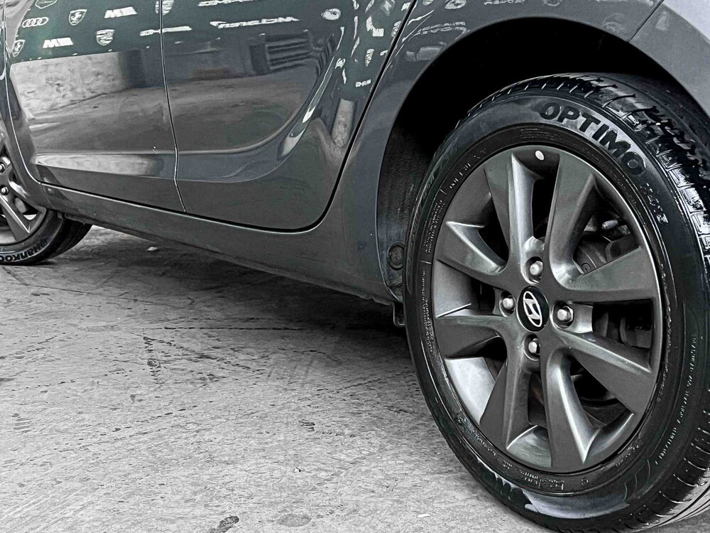 Hyundai i20 1.2 Blue Drive 86hp 2014, 6-XDH-88