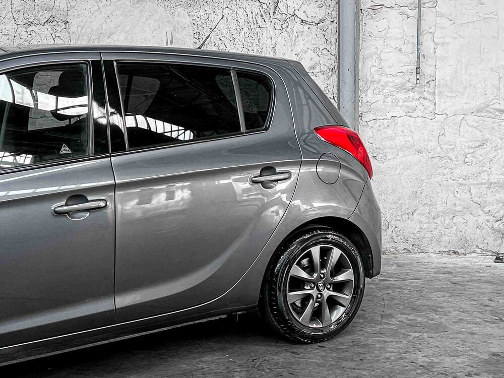 Hyundai i20 1.2 Blue Drive 86hp 2014, 6-XDH-88