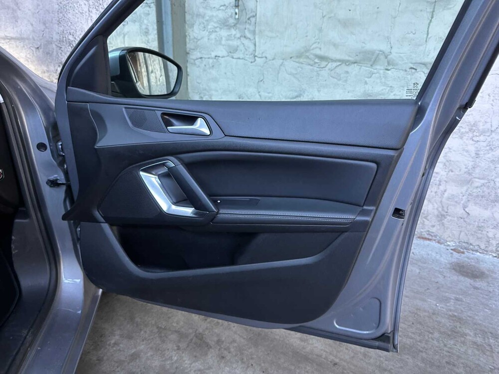 Peugeot 308 1.5 BlueHDi BL. Pre. 131hp 2019, XR-337-V