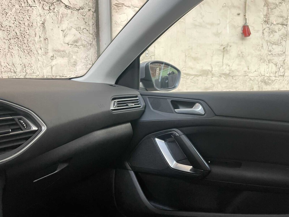 Peugeot 308 SW 1.2 PureT.Blue L. Al 131pk 2021, K-568-HK