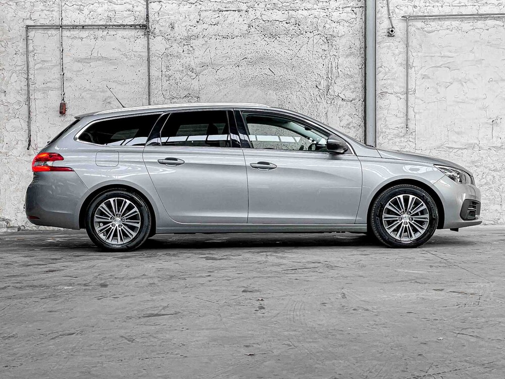 Peugeot 308 SW 1.2 PureT.Blue L. Al 131pk 2021, K-568-HK