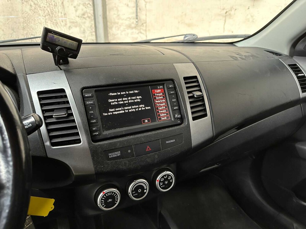 Citroen C-Crosser 2.2 HDiF Dynamique 156hp 2008, 13-VNT-8