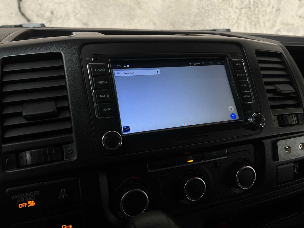 Volkswagen Transporter 2.0 TDI L1H1 Com. DC 140PS 2014, VJ-061-B