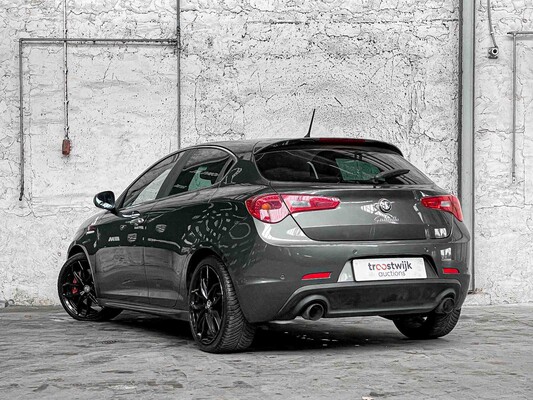 Alfa Romeo Giulietta 1.7 TBi Quadrifoglio Verde 235hp 2011, 68-PJR-4