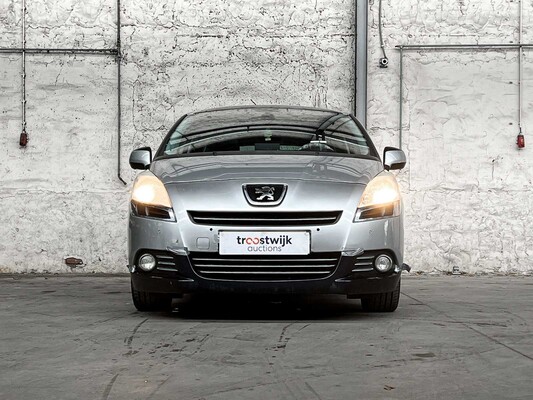 Peugeot 5008 1.6 THP GT 7p. 156PS 2010, 54-NNT-1