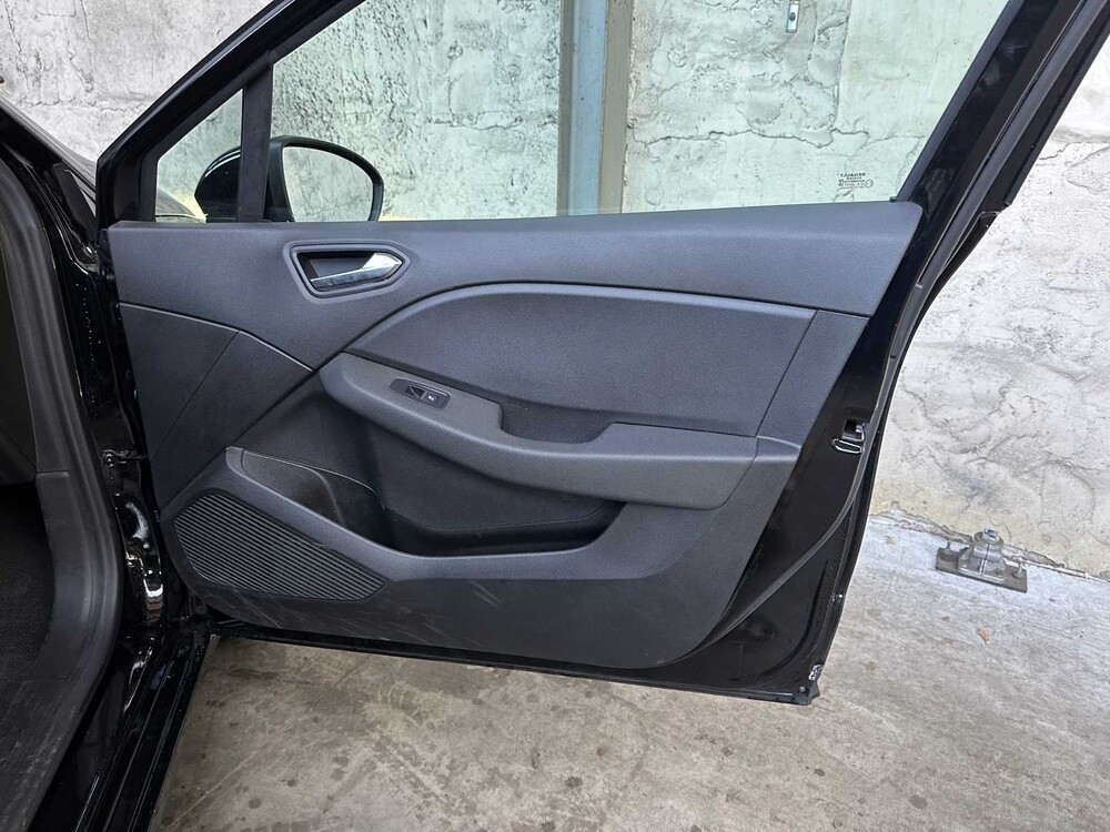 Renault Clio 1.0 TCe Business 91PS 2022, N-633-TV