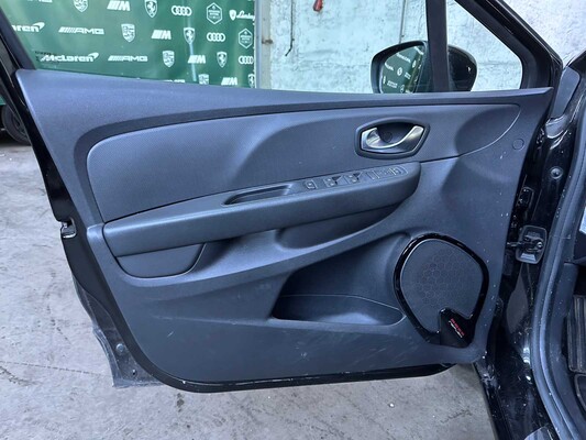 Renault Clio Estate 0.9 TCe Limited 90hp 2020, H-573-GR