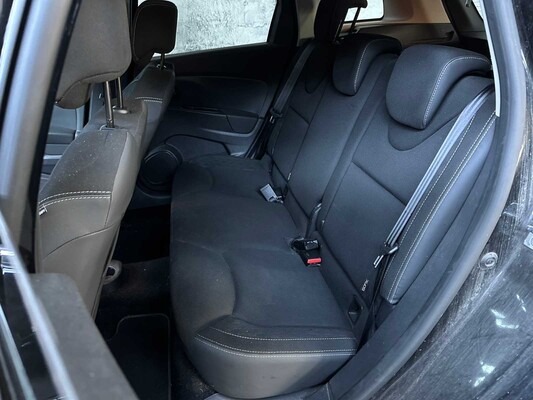 Renault Clio Estate 0.9 TCe Limited 90hp 2020, H-573-GR