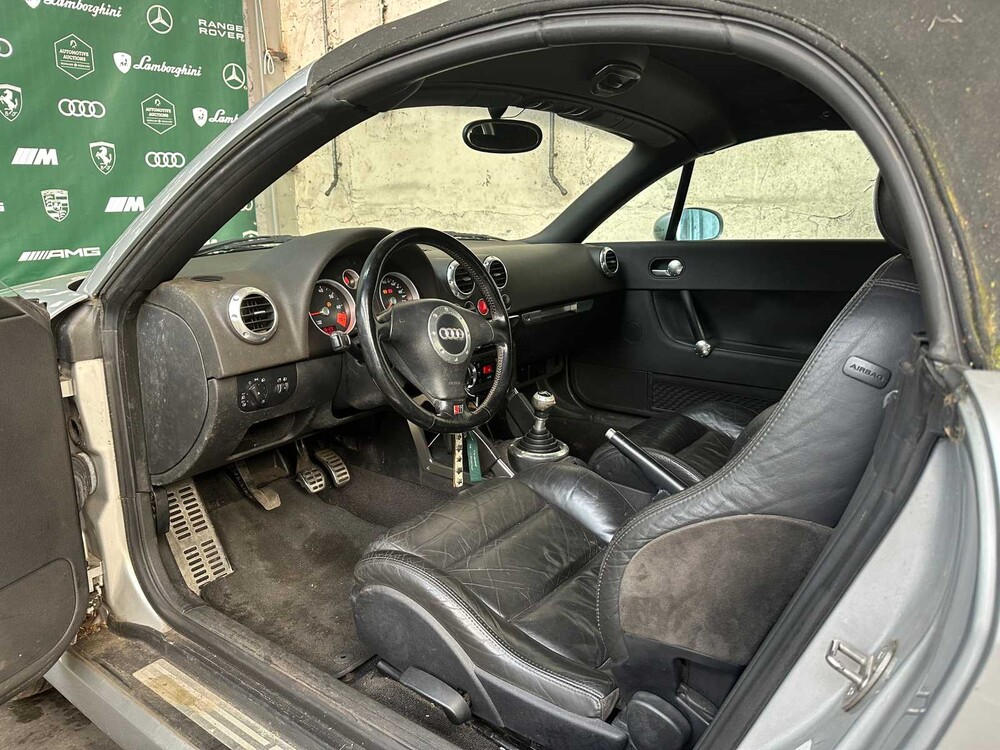 Audi TT Roadster 1.8 5V Turbo 179hp 2000, 53-GKG-7