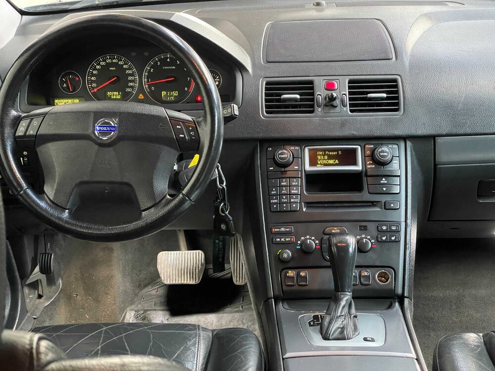 Volvo XC90 2.5 T Summum 209pk 2005, 10-PX-TH