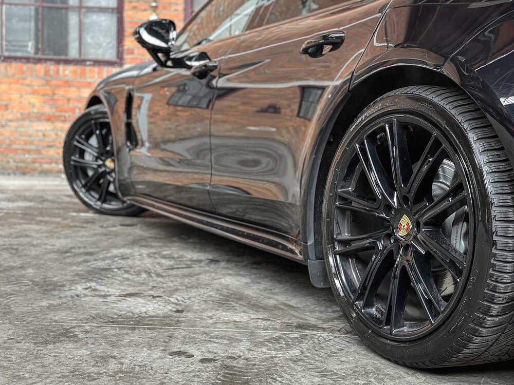 Porsche Panamera Sport Turismo 4S 2.9 V6 441hp 2018, J-376-JS
