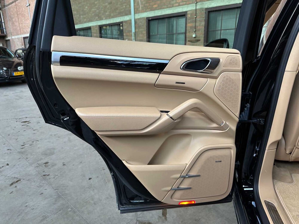 Porsche Cayenne S Hybrid 3.0 V6 385hp 2013
