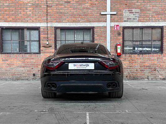 Maserati GranTurismo S 4.7 V8 440pk 2012