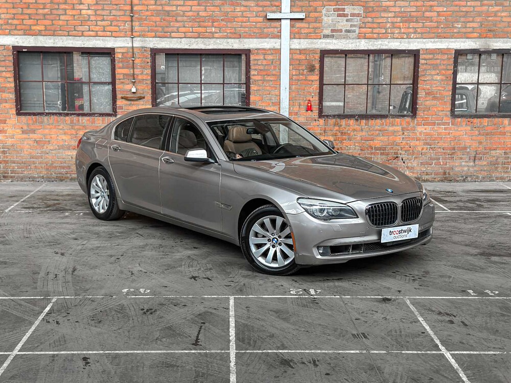 BMW 750Li xDrive 4.4 V8 405hp 2010 7 Series F02