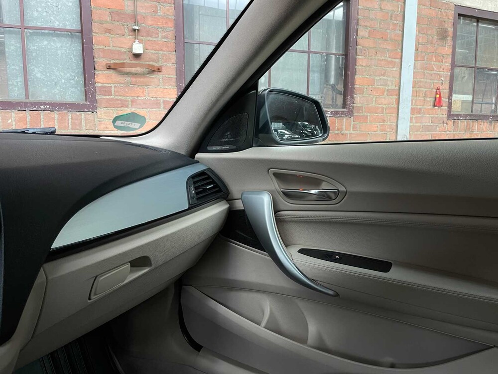 BMW 125i Business+ 300hp 2012 1-Series, 7-ZSJ-54